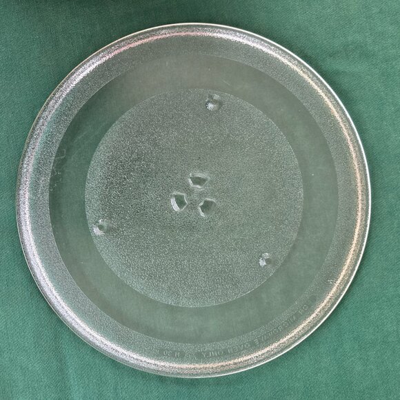 13.5-inch Glass Turntable Tray w/Turntable Ring from GE Microwave - Picture 4 of 8